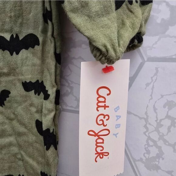 New Green Baby Halloween Gauze 100% cotton Bat Long Sleeve Romper,  Cat & Jack - Picture 7 of 8